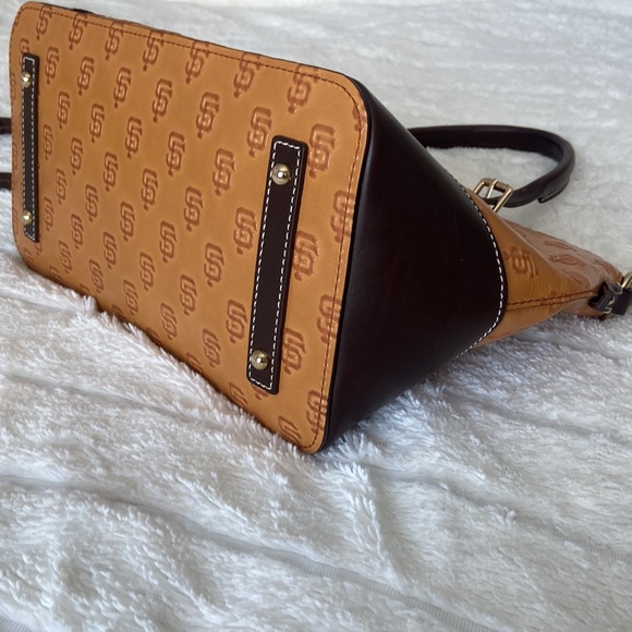 Dooney & Bourke x SF Giants Leather ‘SF’ Monogram Matching Purse and Wallet Set - Picture 4 of 12